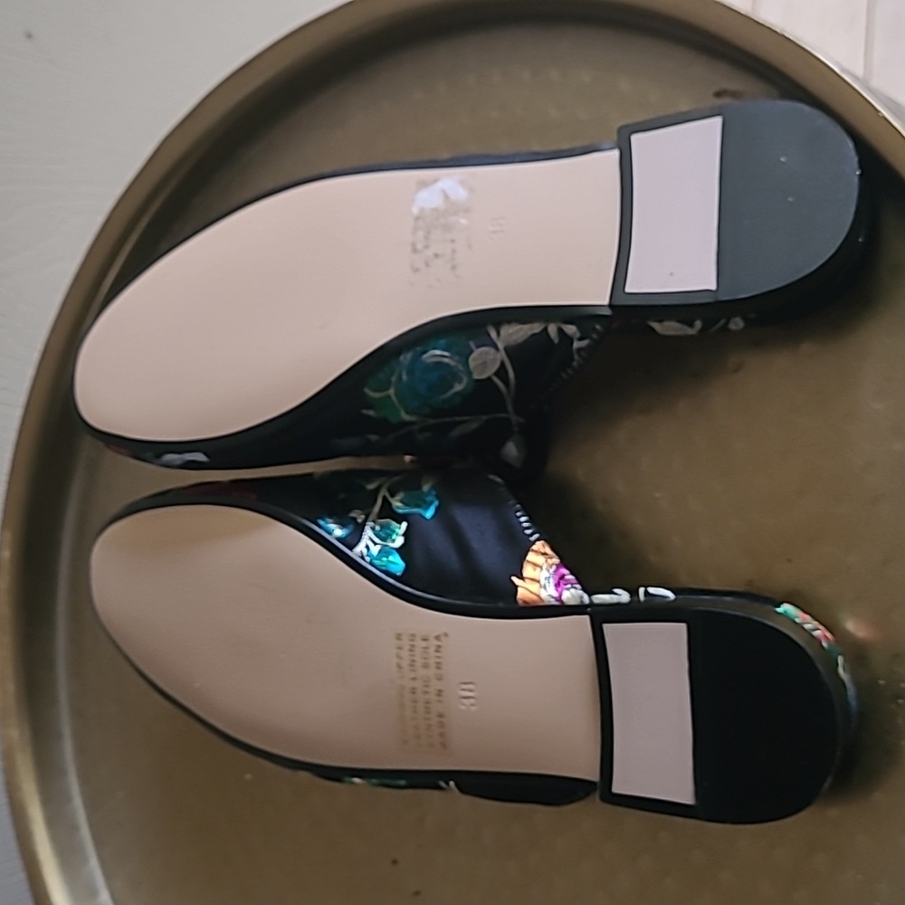 Silent D Silk Embroidery "Gracelee" Flat Mules Sz 38 /US 7/7.5 - Picture 5 of 6